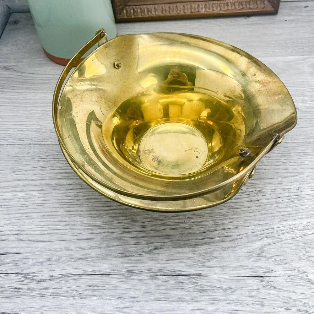 Vintage Solid Brass Basket Bowl with‎ Scalloped Handle